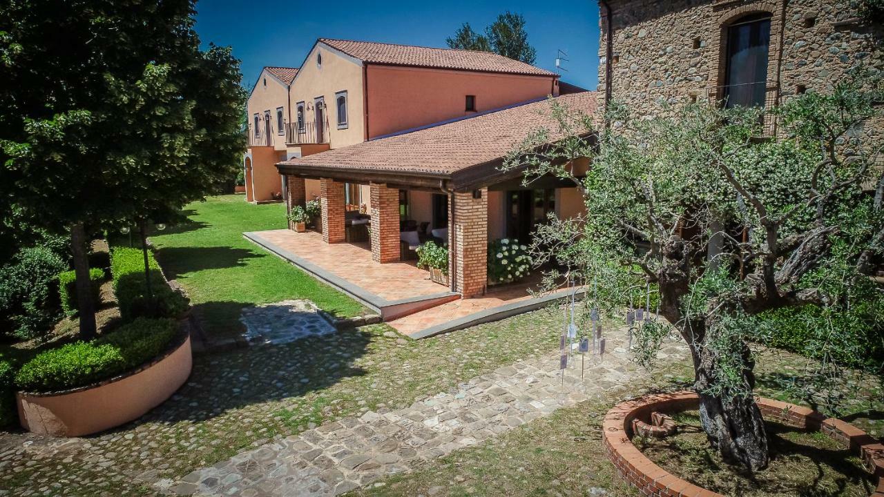 La Masseria Lolivia Senise Esterno foto