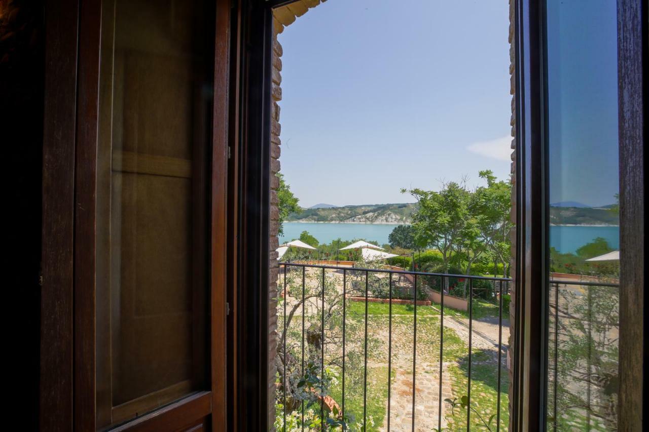 La Masseria Lolivia Senise Esterno foto